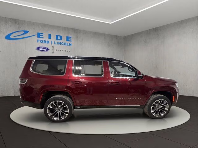 2022 Velvet Red Pearlcoat Jeep Grand Wagoneer Series III 4X4 SUV