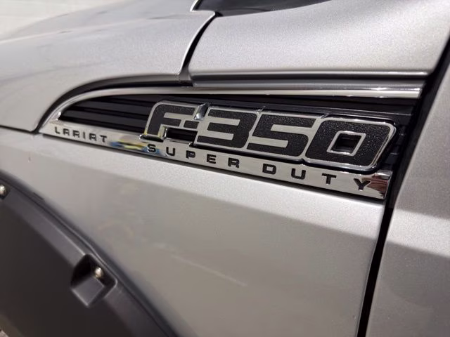 2015 Ingot Silver Metallic Ford Super Duty F-350 SRW Platinum 4X4 Truck