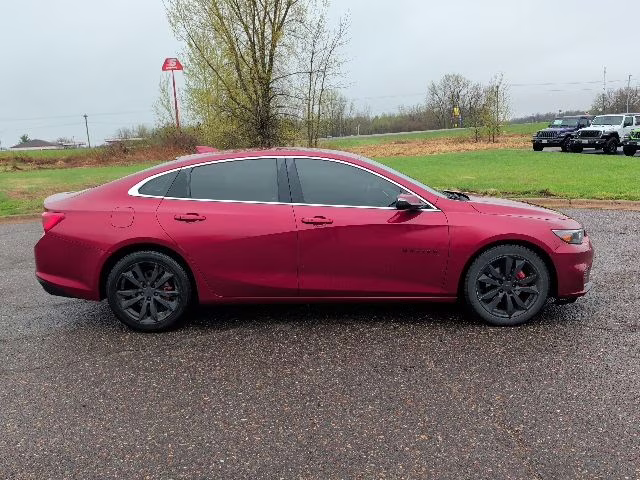 2018 Cajun Red Tintcoat Chevrolet Malibu LT FWD Sedan