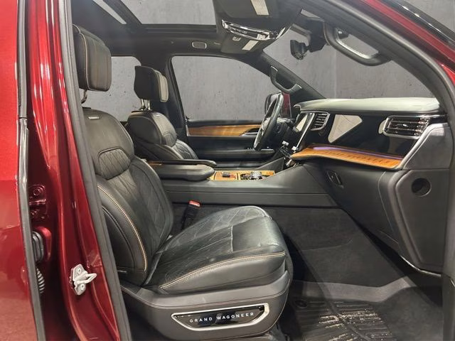 2022 Velvet Red Pearlcoat Jeep Grand Wagoneer Series III 4X4 SUV