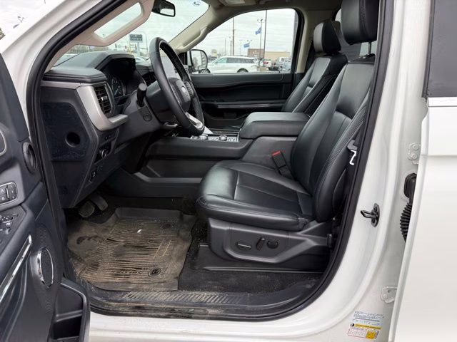 2024 Star White Metallic Tri-Coat Ford Expedition Max XLT 4X4 SUV