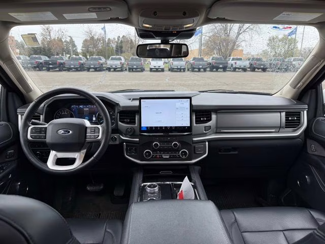 2024 Star White Metallic Tri-Coat Ford Expedition Max XLT 4X4 SUV