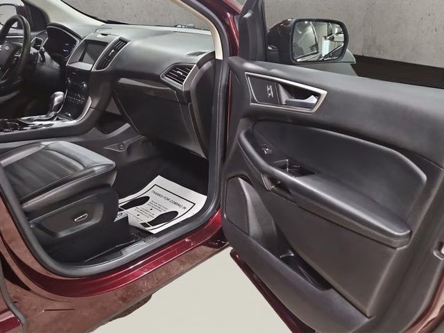 2018 Burgundy Velvet Metallic Tinted Clearcoat Ford Edge SEL FWD SUV
