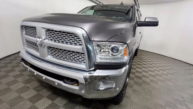 2018 Granite Crystal Metallic Clearcoat Ram 2500 Laramie 4X4 Truck