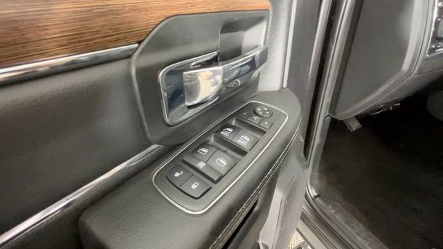 2018 Granite Crystal Metallic Clearcoat Ram 2500 Laramie 4X4 Truck