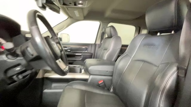 2018 Granite Crystal Metallic Clearcoat Ram 2500 Laramie 4X4 Truck