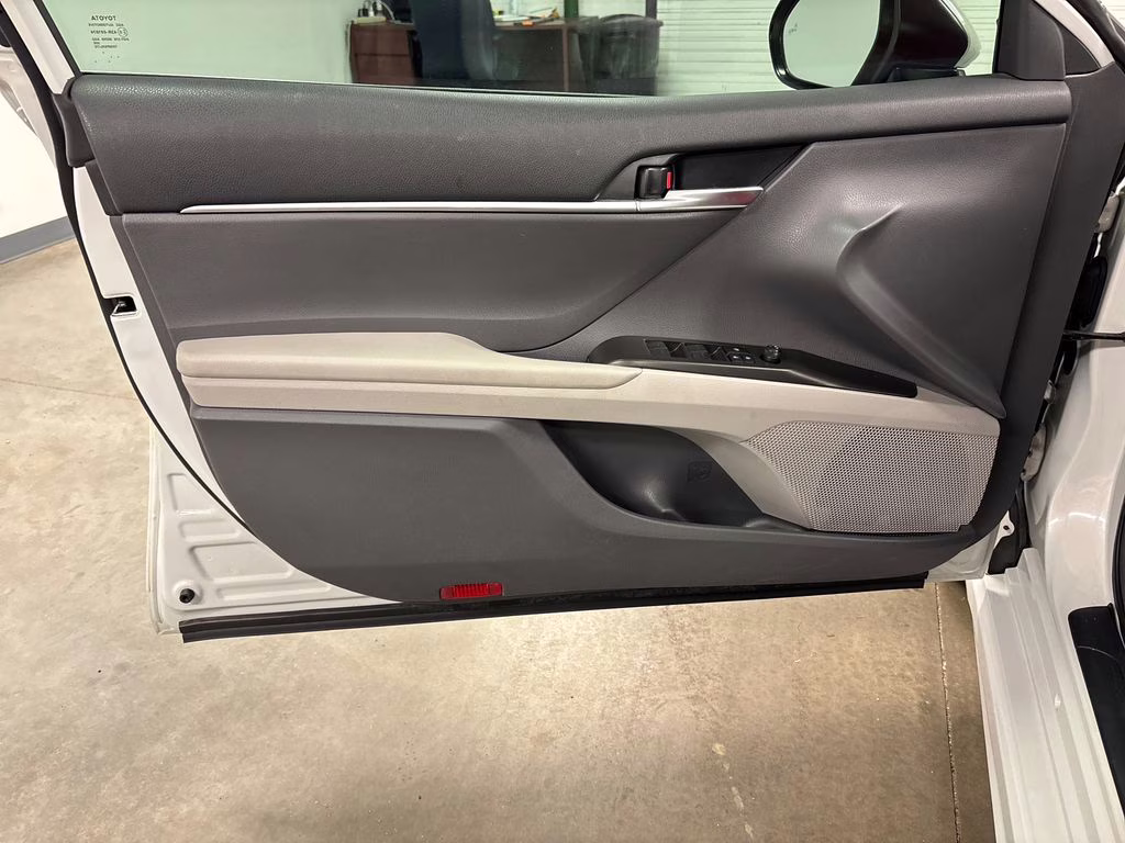 2024 Ice Toyota Camry SE FWD Sedan