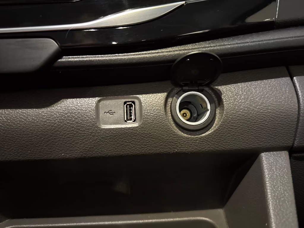 2023 Oxford White Ford Transit-350 XL RWD Crossover