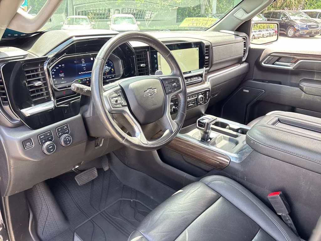 2022 Dark Ash Metallic Chevrolet Silverado 1500 RST 4X4 Truck