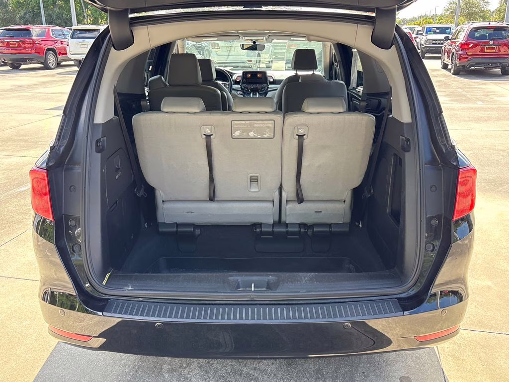 2019 Crystal Black Pearl Honda Odyssey Elite FWD Van