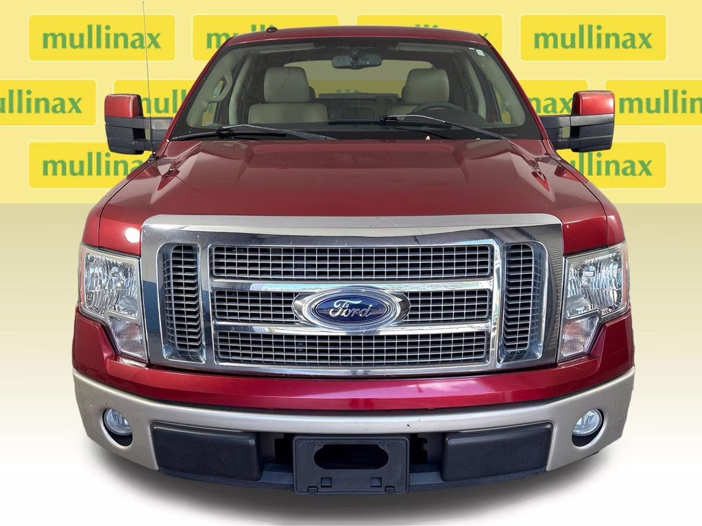 2009 Razor Red Metallic w/Tinted Clearcoat Ford F-150 XLT RWD Truck