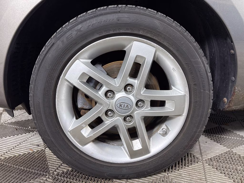 2010 Titanium Kia Soul Plus FWD Hatchback