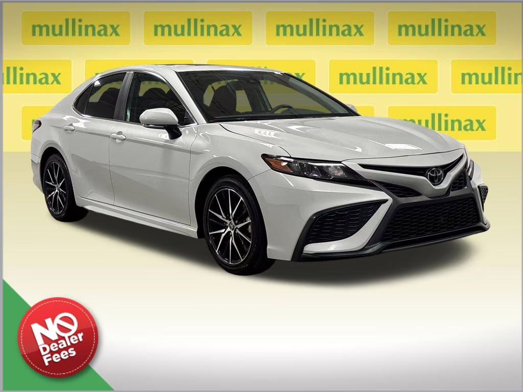 2024 Ice Toyota Camry SE FWD Sedan