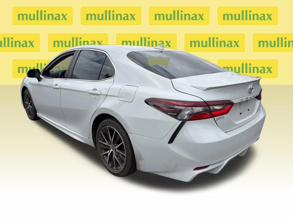 2024 White Toyota Camry SE FWD Sedan