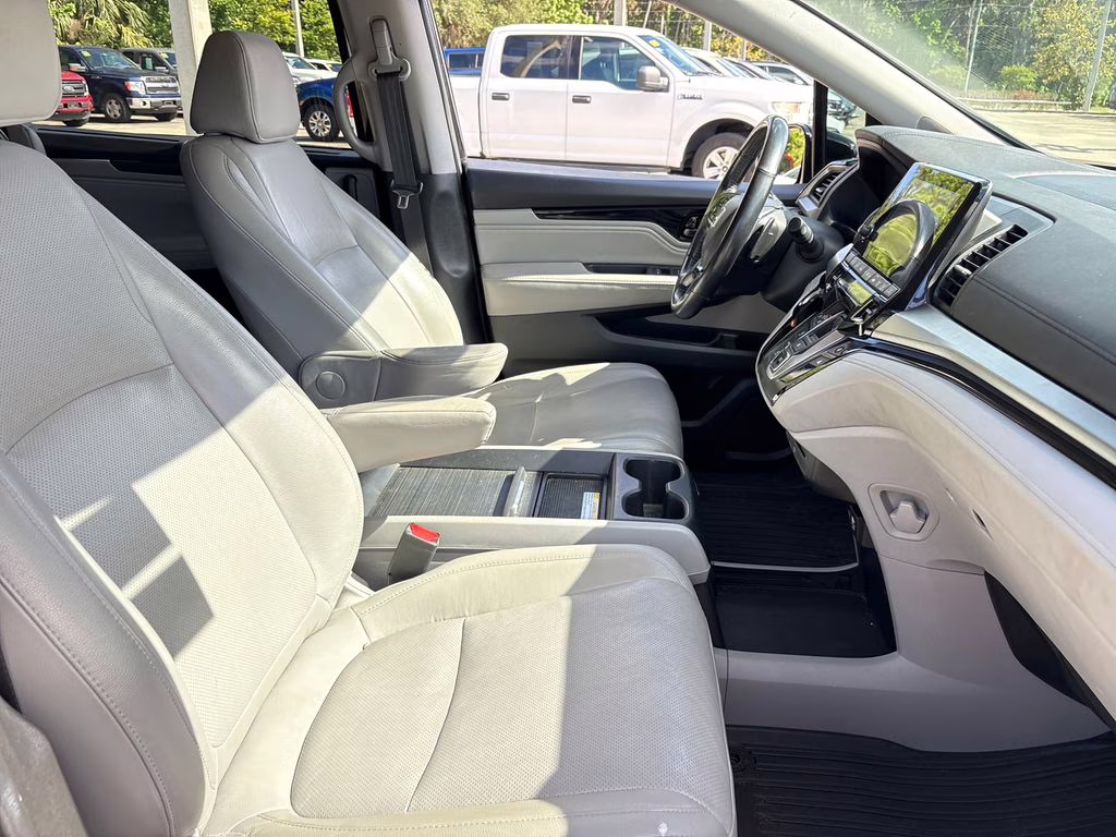 2019 Crystal Black Pearl Honda Odyssey Elite FWD Van