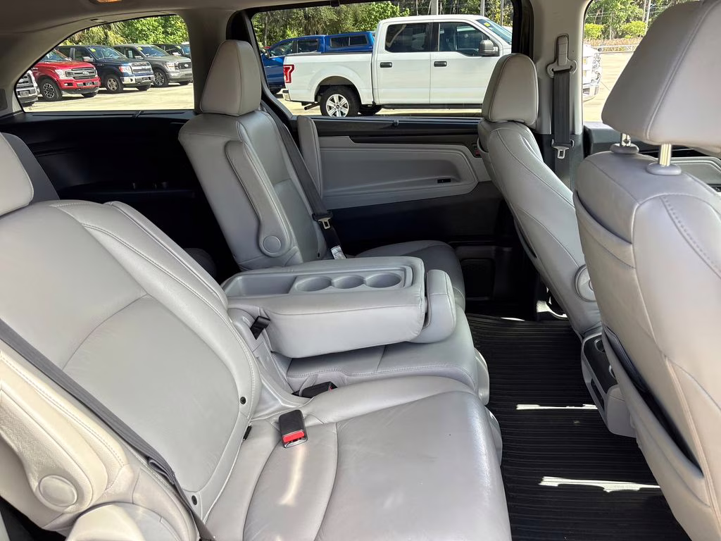 2019 Crystal Black Pearl Honda Odyssey Elite FWD Van