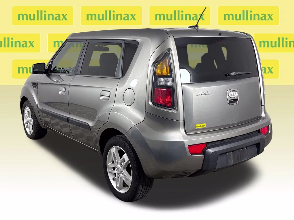 2010 Titanium Kia Soul Plus FWD Hatchback