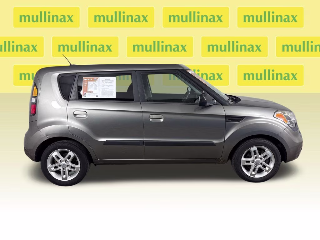2010 Titanium Kia Soul Plus FWD Hatchback