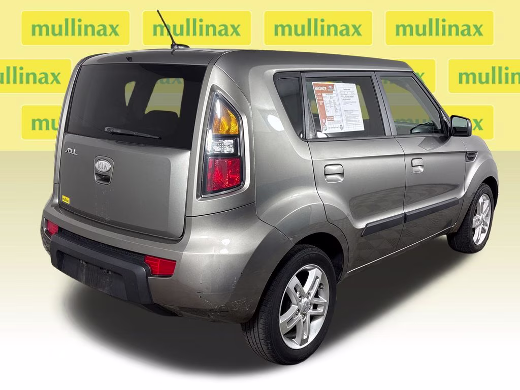2010 Titanium Kia Soul Plus FWD Hatchback