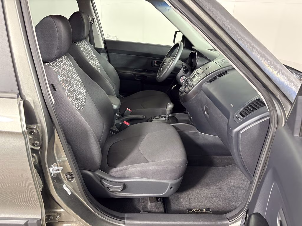 2010 Titanium Kia Soul Plus FWD Hatchback
