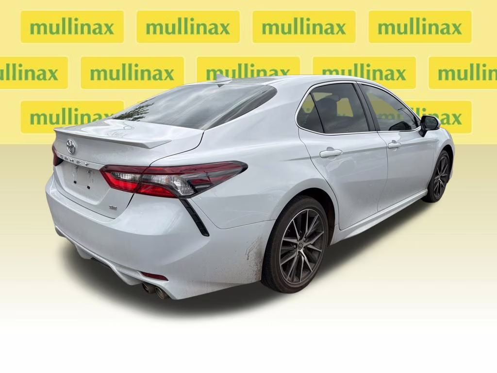 2024 White Toyota Camry SE FWD Sedan