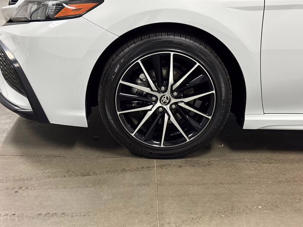 2024 Ice Toyota Camry SE FWD Sedan
