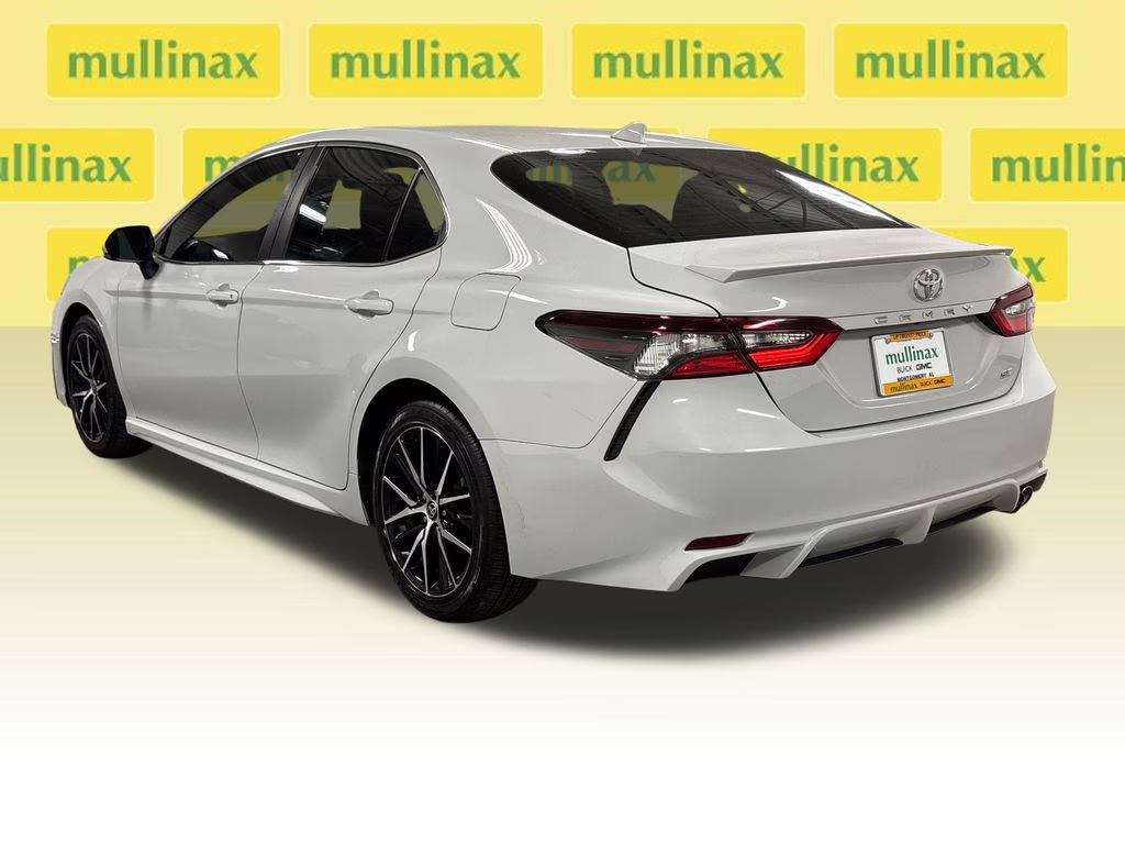 2024 Ice Toyota Camry SE FWD Sedan