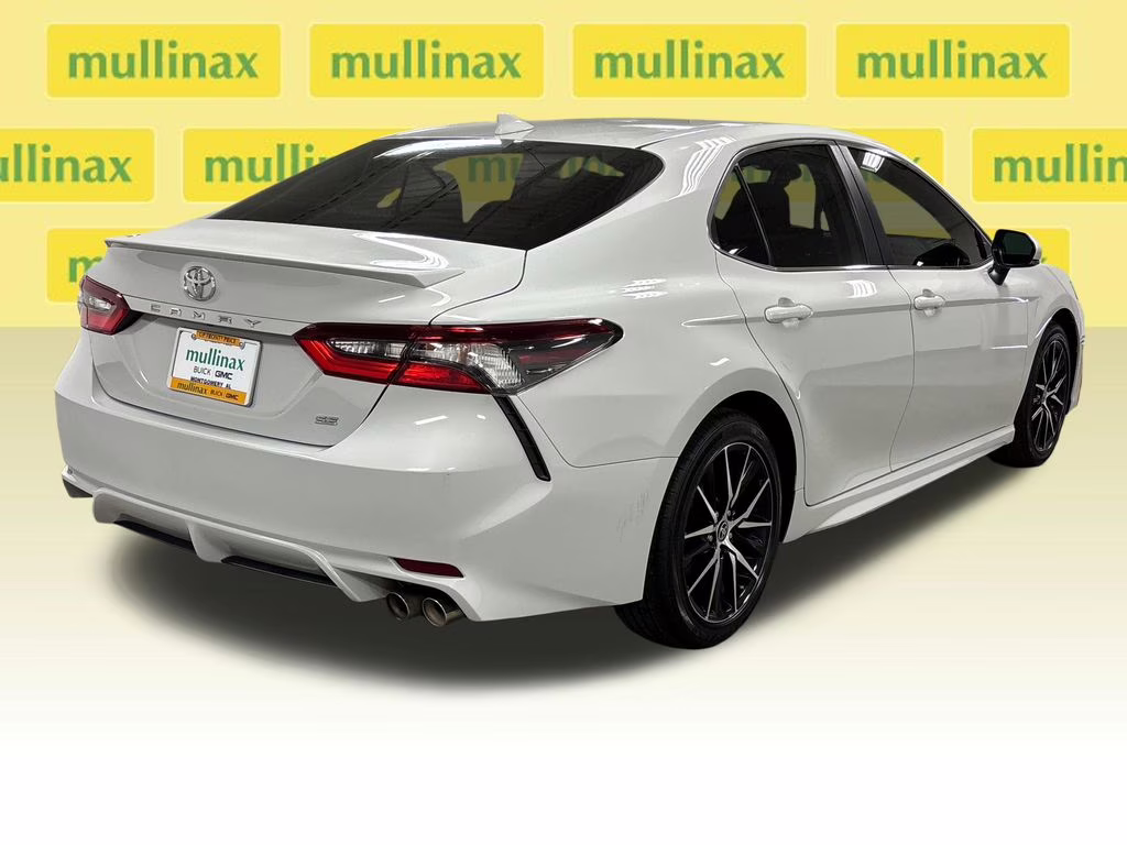 2024 Ice Toyota Camry SE FWD Sedan