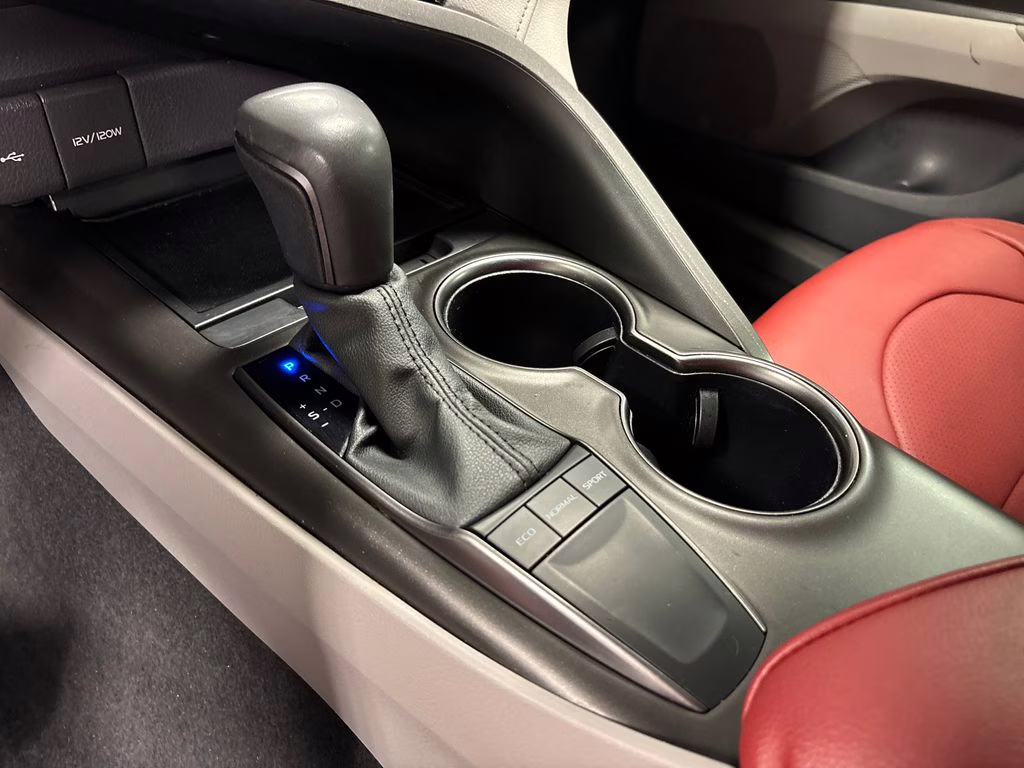 2024 Ice Toyota Camry SE FWD Sedan
