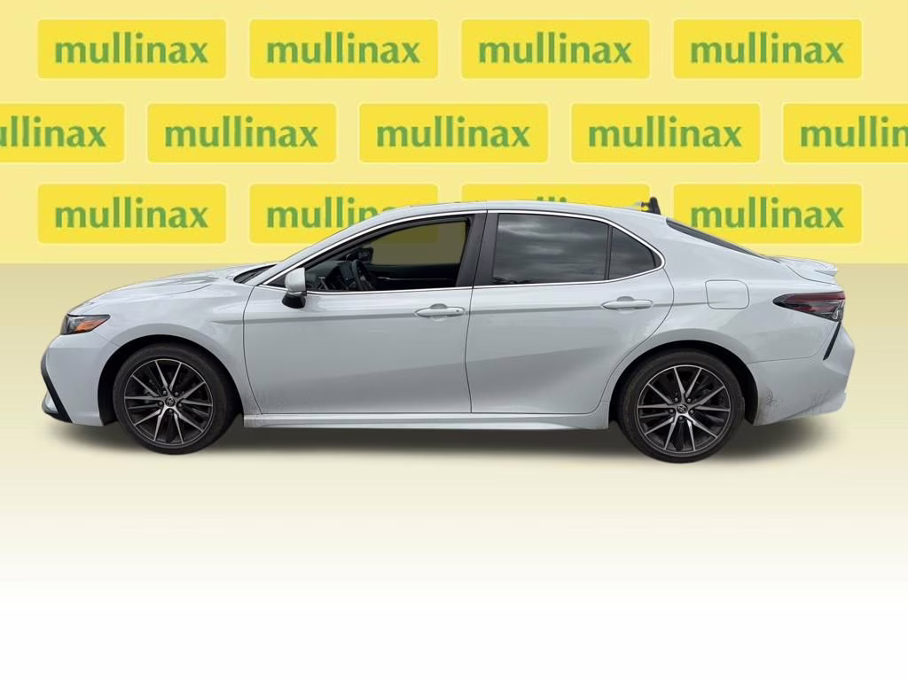 2024 White Toyota Camry SE FWD Sedan