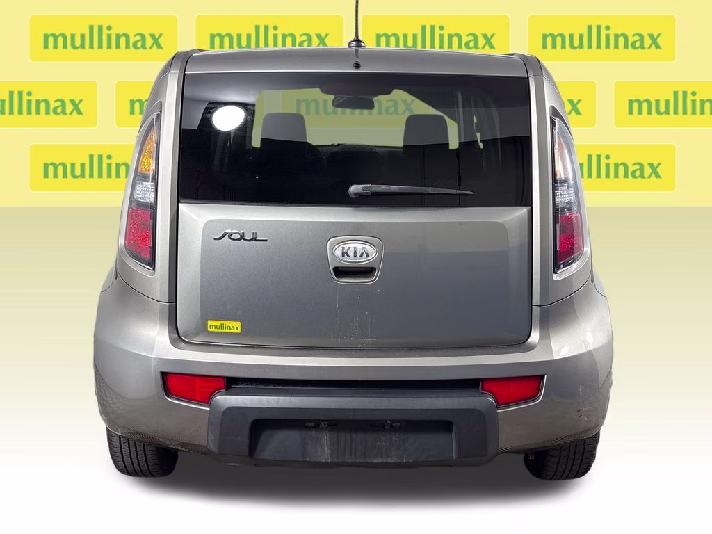 2010 Titanium Kia Soul Plus FWD Hatchback