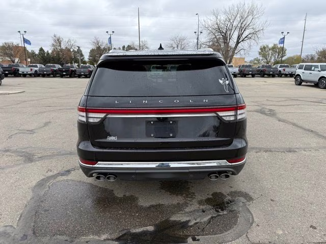 2022 Infinite Black Metallic Clearcoat Lincoln Aviator Reserve AWD SUV