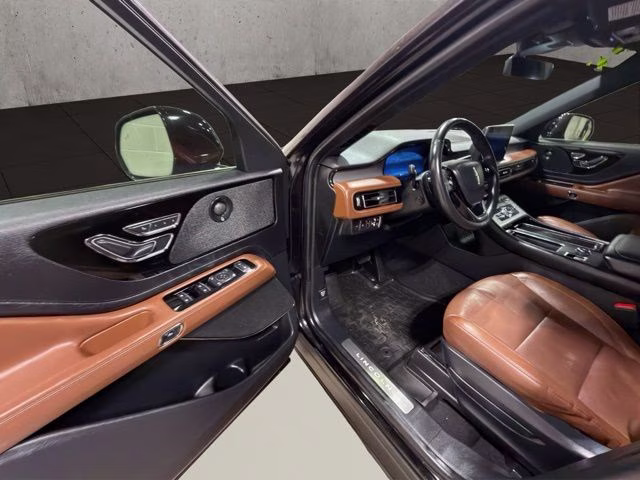 2022 Infinite Black Metallic Clearcoat Lincoln Aviator Reserve AWD SUV