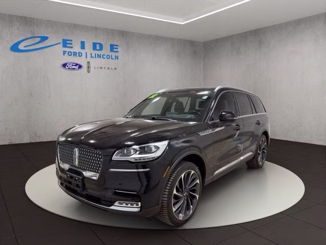 2022 Infinite Black Metallic Clearcoat Lincoln Aviator Reserve AWD SUV