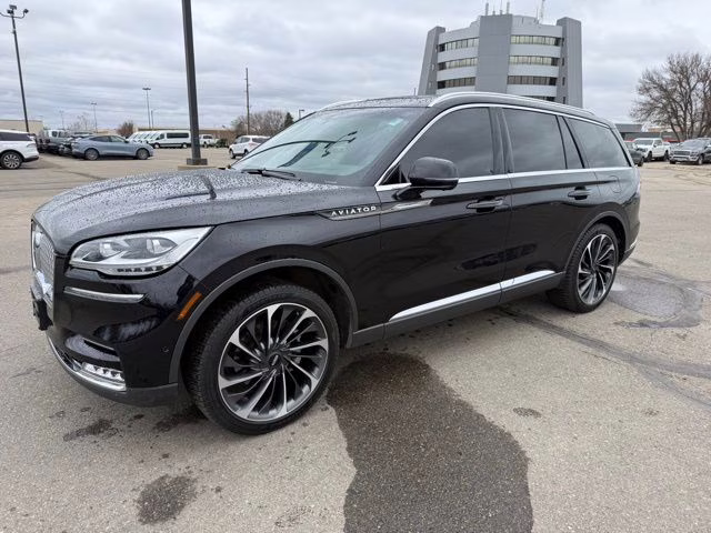 2022 Infinite Black Metallic Clearcoat Lincoln Aviator Reserve AWD SUV