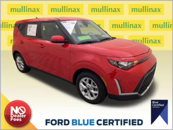 2025 Inferno Red Kia Soul LX FWD Hatchback