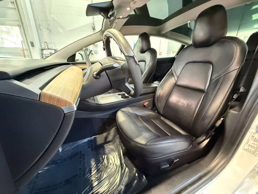 2022 White Tesla Model 3 Long Range AWD Sedan