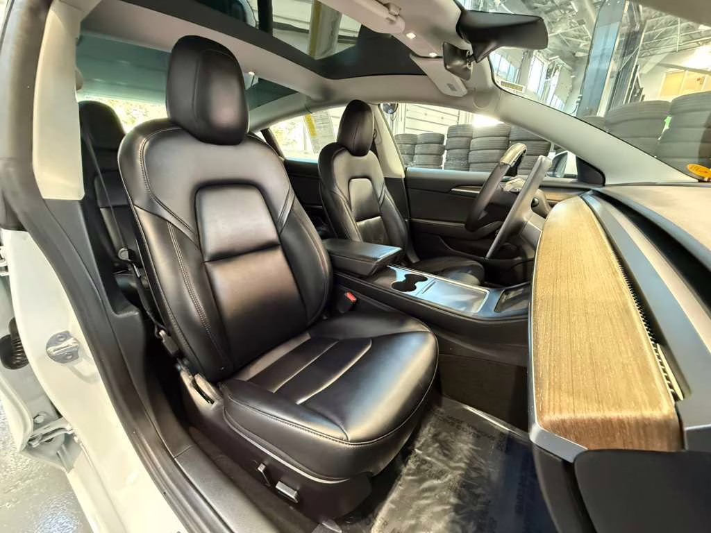 2022 White Tesla Model 3 Long Range AWD Sedan