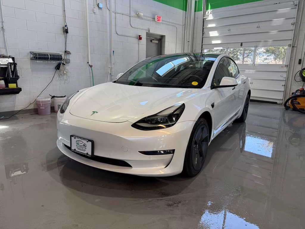 2022 White Tesla Model 3 Long Range AWD Sedan