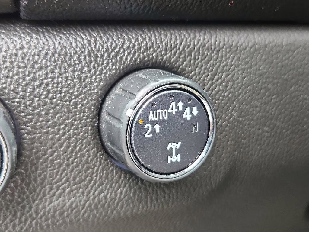 2021 Onyx Black GMC Canyon AT4 w/Leather 4X4 Truck
