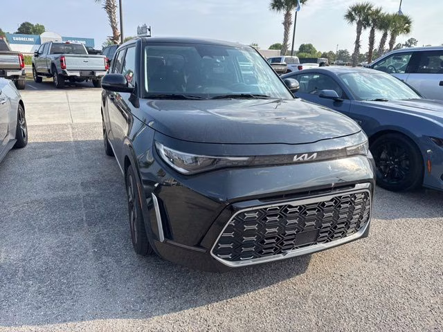 2025 Fusion Black Kia Soul GT-Line FWD Hatchback