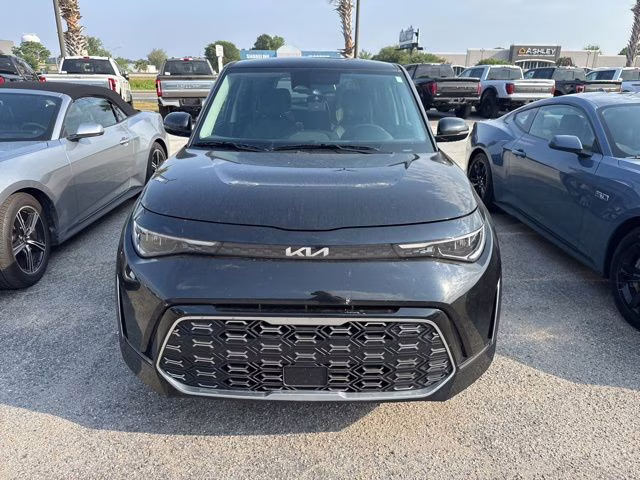 2025 Fusion Black Kia Soul GT-Line FWD Hatchback