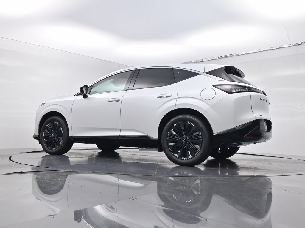 2026 Everest White Pearl Tricoat Nissan Murano Platinum AWD SUV