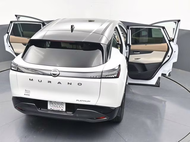 2026 Everest White Pearl/Black Nissan Murano Platinum AWD SUV