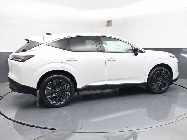 2026 Everest White Pearl Tricoat Nissan Murano Platinum AWD SUV