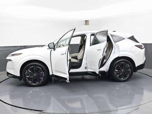 2026 Everest White Pearl Tricoat Nissan Murano Platinum AWD SUV