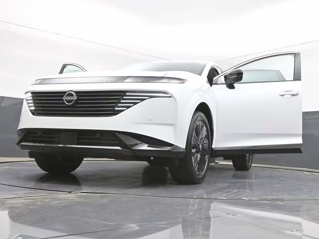 2026 Everest White Pearl Tricoat Nissan Murano Platinum AWD SUV