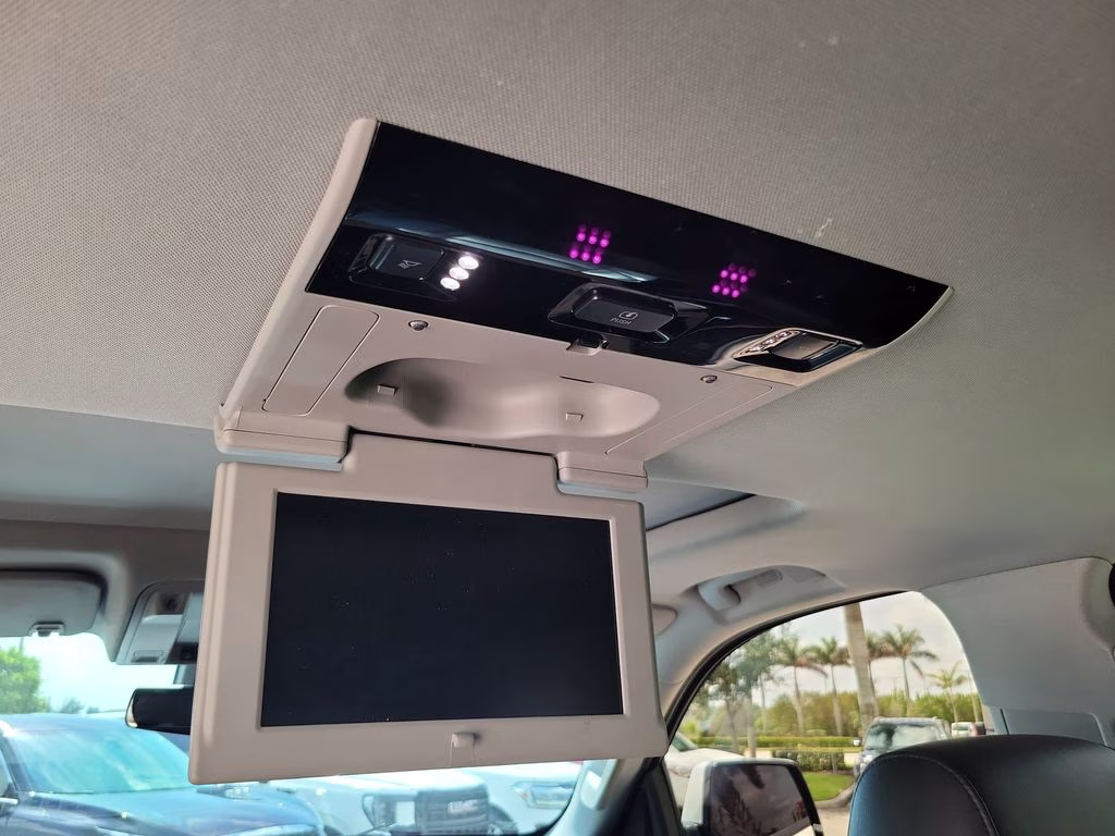 2020 Crystal White Tricoat Cadillac Escalade Luxury RWD SUV