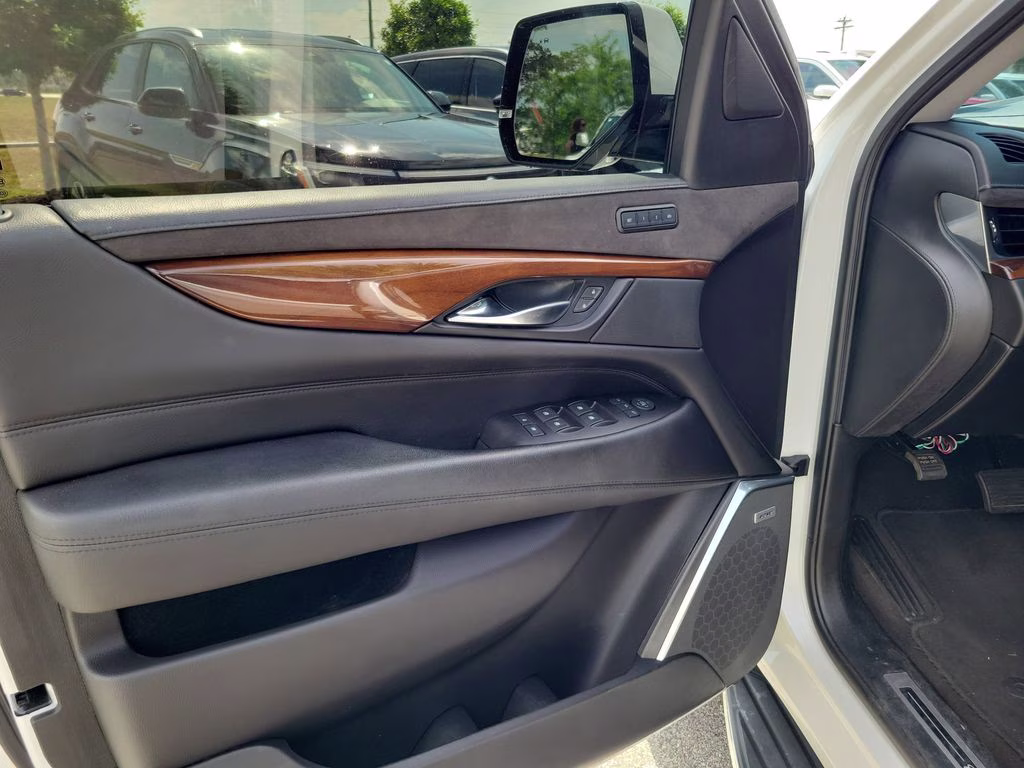 2020 Crystal White Tricoat Cadillac Escalade Luxury RWD SUV