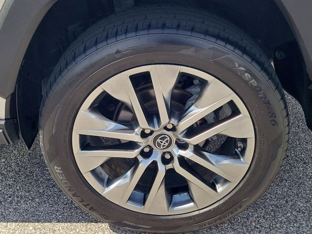 2019 Silver Sky Metallic Toyota RAV4 Limited FWD SUV